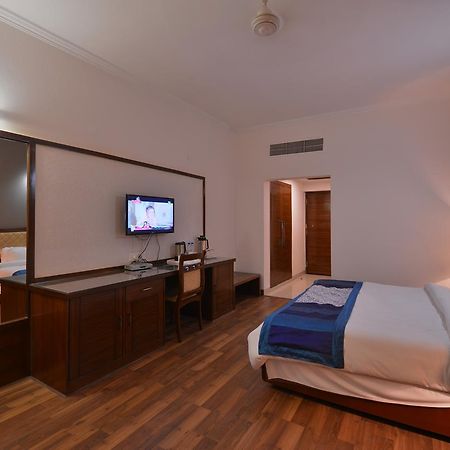 Hotel North Park Panchkula Exterior photo