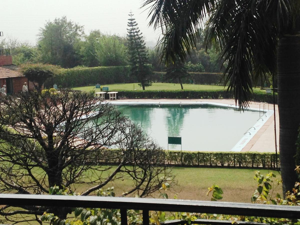Hotel North Park Panchkula Exterior photo